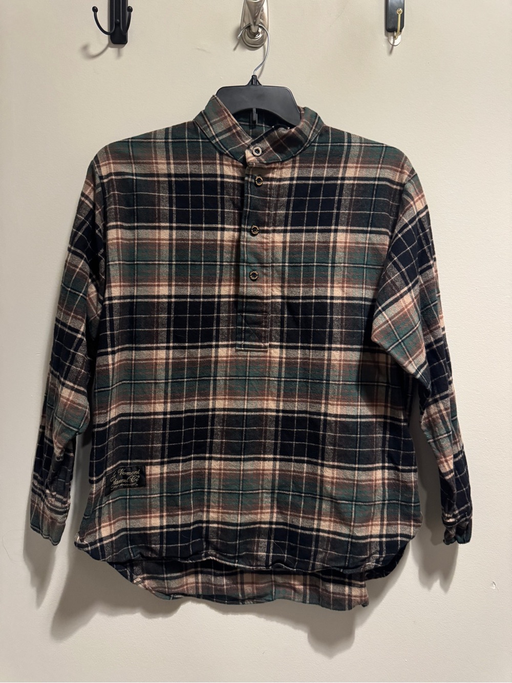 Casual Plaid Button-Front Long-Sleeve Shirt - Green/Black
